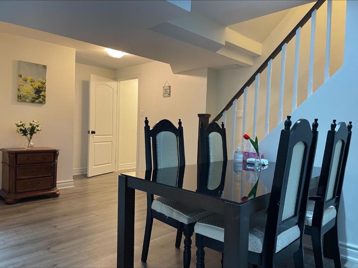 77 Nice And Warm Series Rooms Toronto Ngoại thất bức ảnh