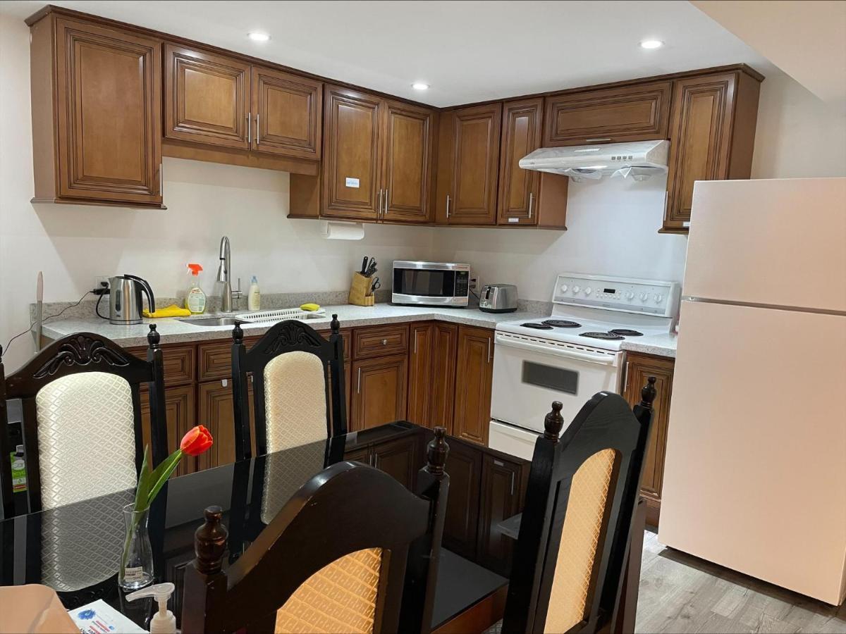 77 Nice And Warm Series Rooms Toronto Ngoại thất bức ảnh
