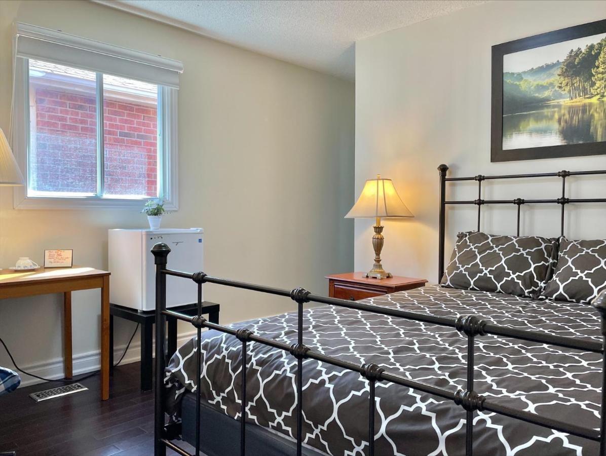 77 Nice And Warm Series Rooms Toronto Ngoại thất bức ảnh