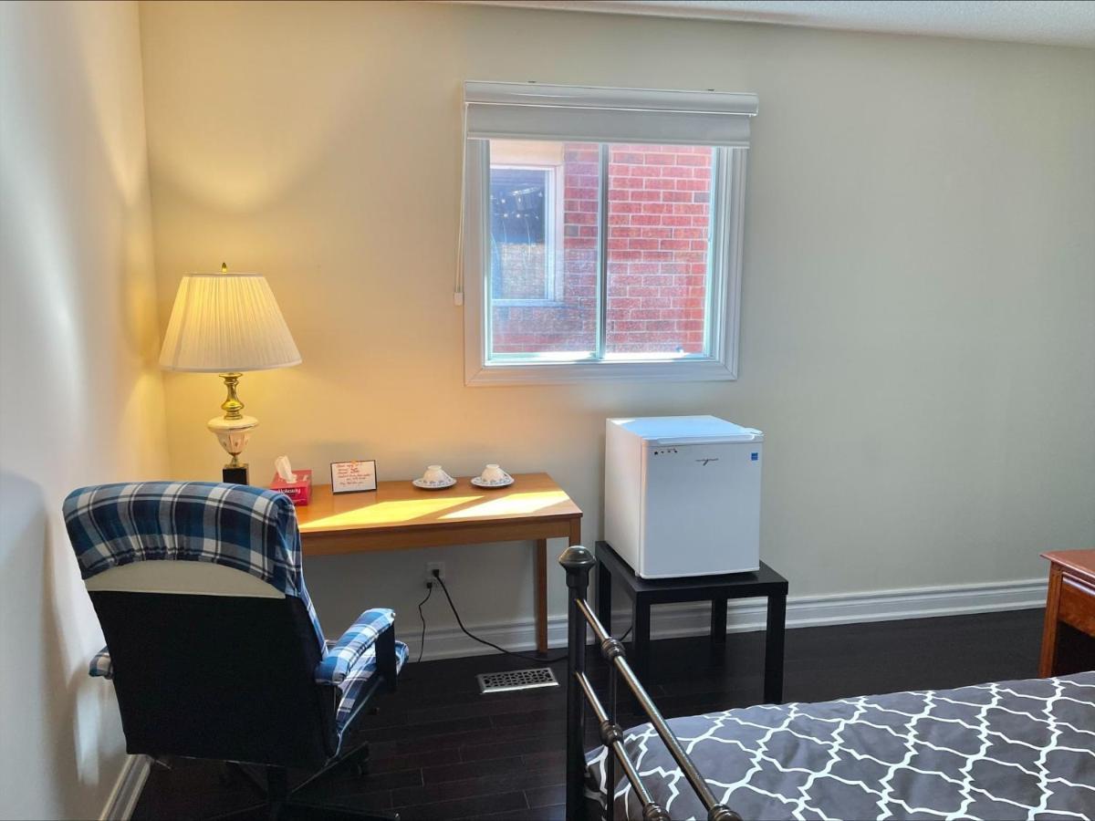 77 Nice And Warm Series Rooms Toronto Ngoại thất bức ảnh